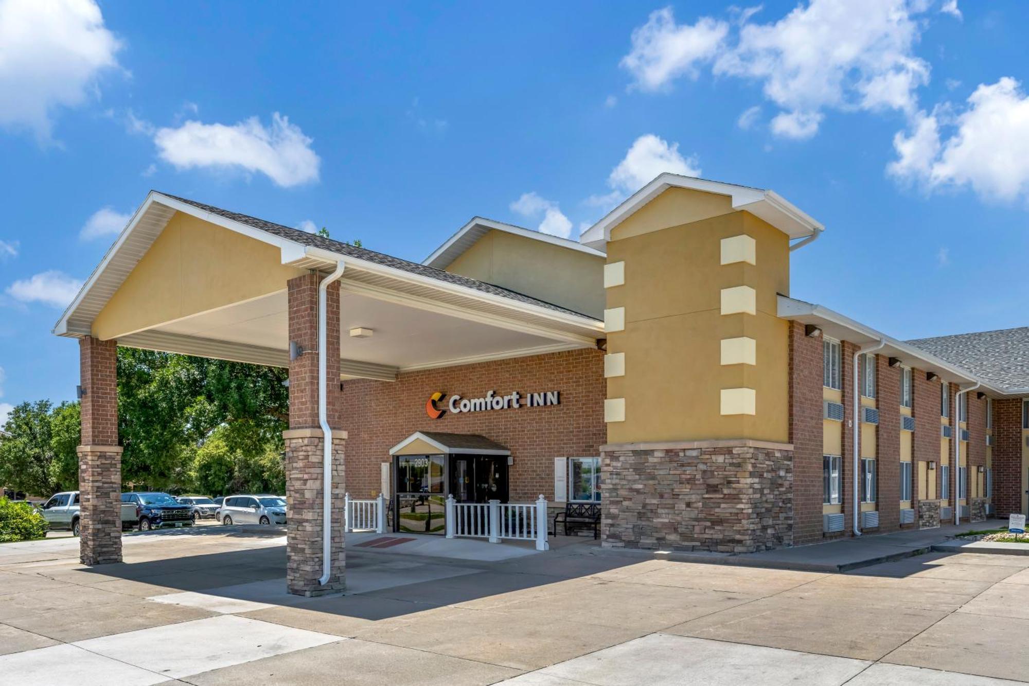 Comfort Inn Hastings Exterior photo